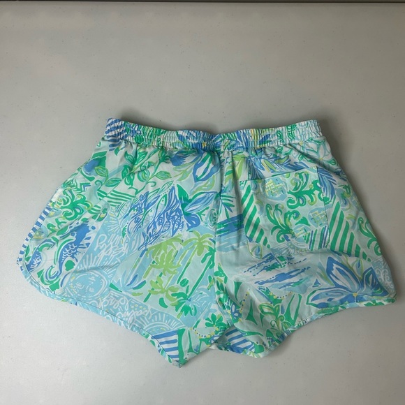 Lilly Pulitzer Luxletic Run Around Shorts Size Small - Picture 4 of 4